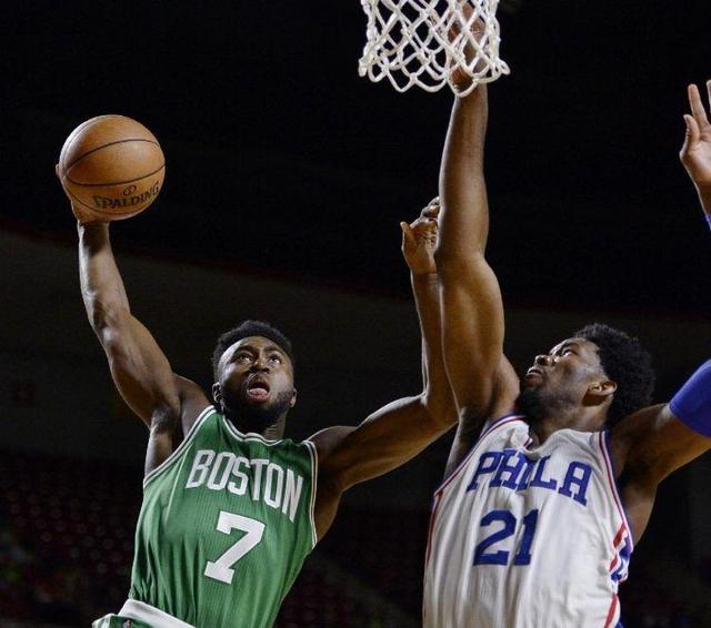 早早把球交 早早把球交